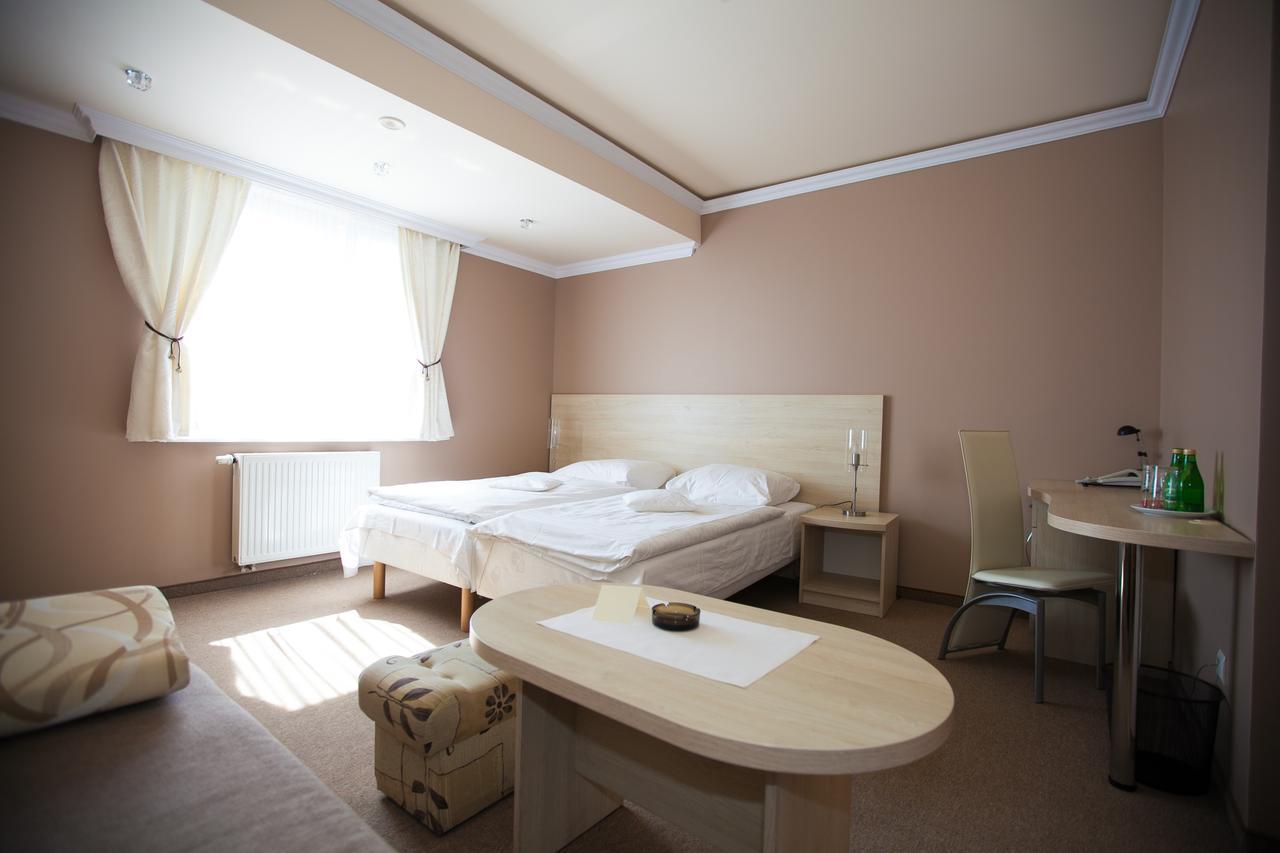 Dom Nad Rzeka Hotel Skwierzyna Bilik gambar