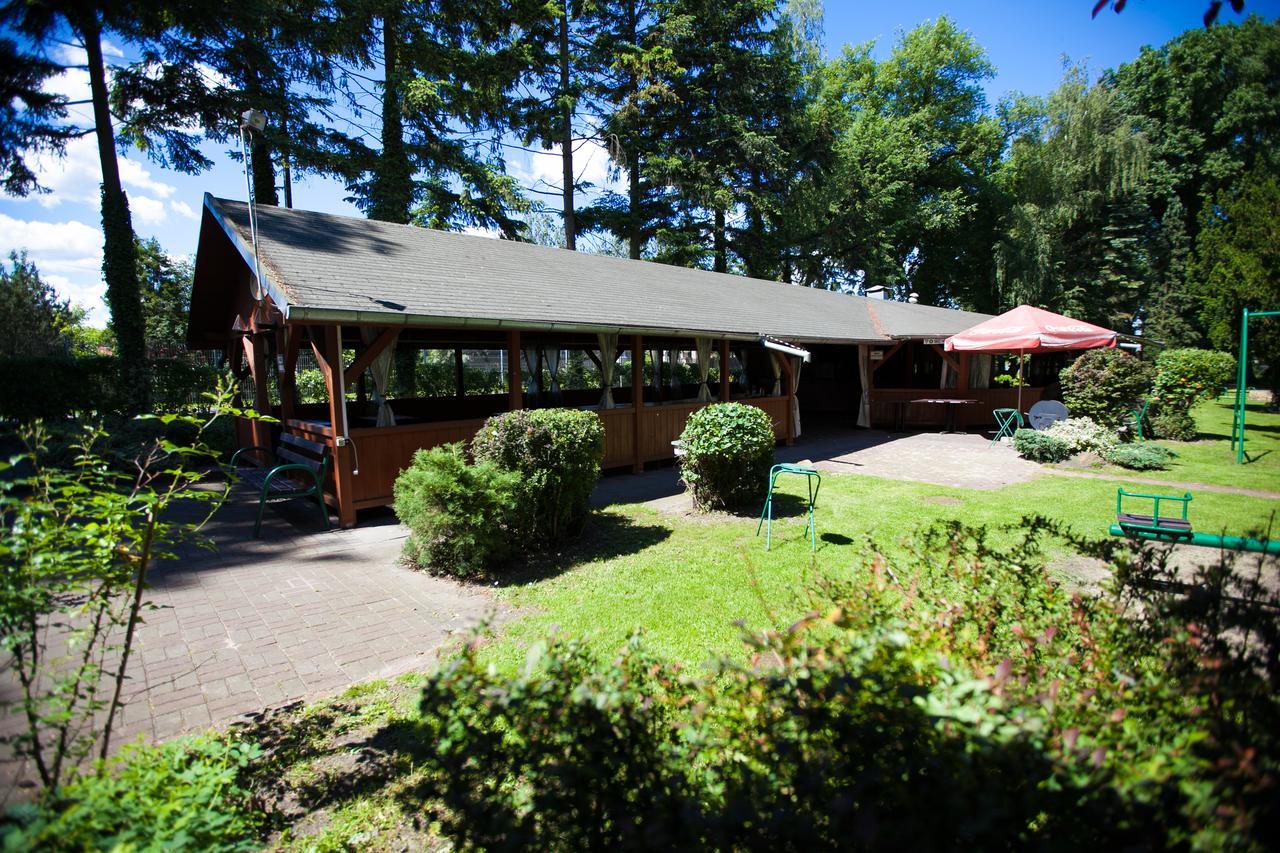 Dom Nad Rzeka Hotel Skwierzyna Luaran gambar