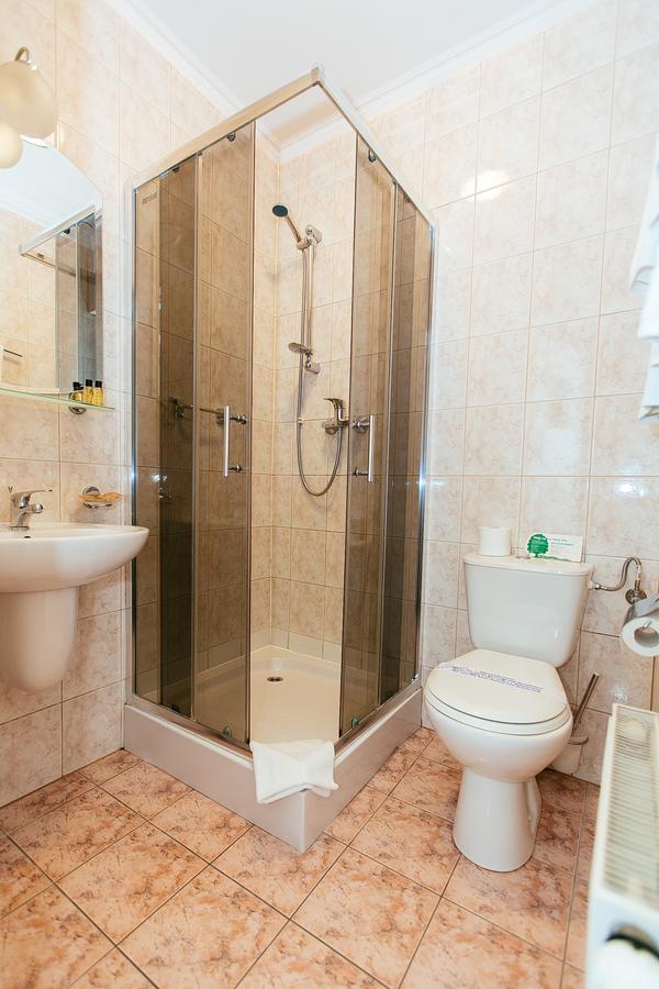 Dom Nad Rzeka Hotel Skwierzyna Luaran gambar