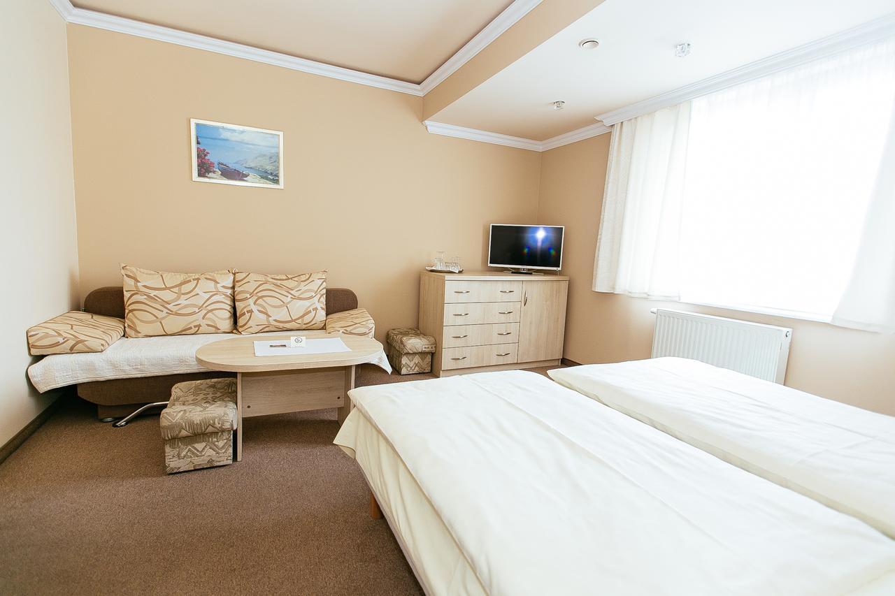 Dom Nad Rzeka Hotel Skwierzyna Luaran gambar