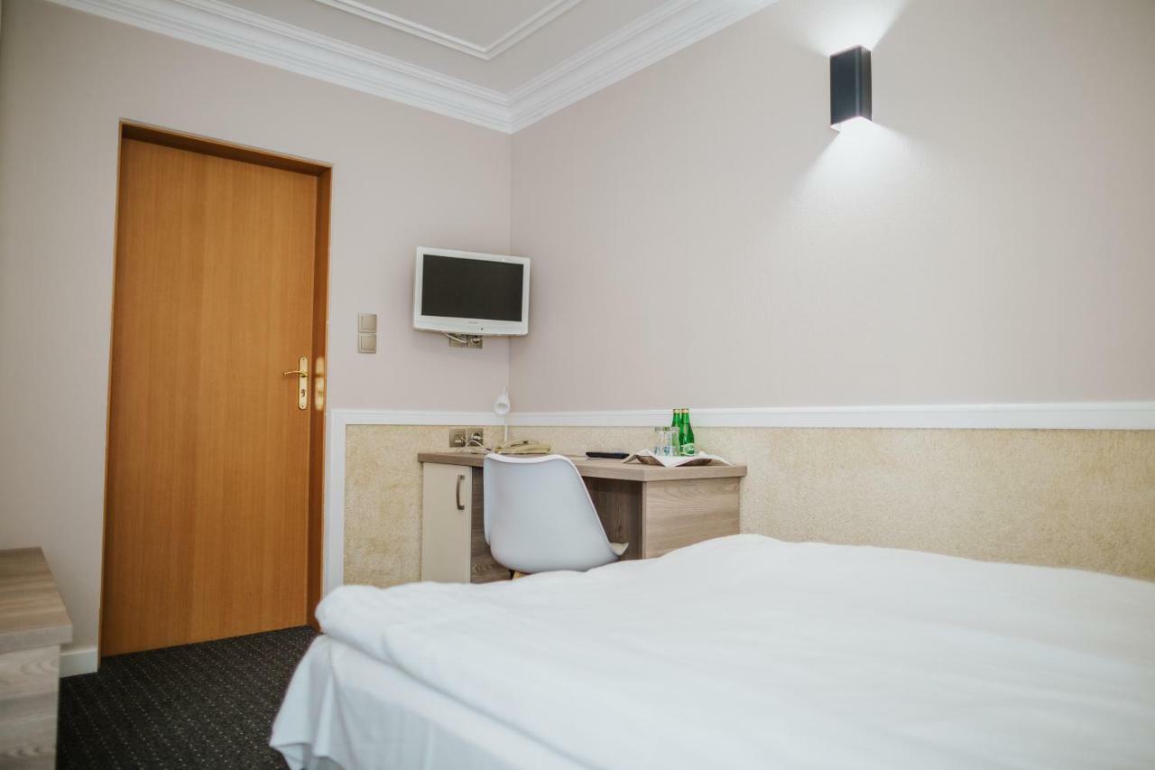 Dom Nad Rzeka Hotel Skwierzyna Luaran gambar